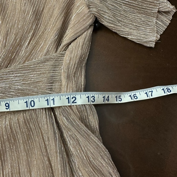 NWT Adrianna Papell Metallic Champagne Gold Dress - Picture 8 of 9